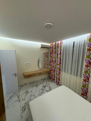 Nino Apartment